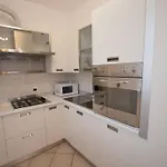 Appartamento Ristrutturato Con Terrazzo Varazze