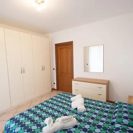 Ristrutturato Con Terrazzo Appartamento Varazze