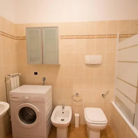 Ristrutturato Con Terrazzo Daire Varazze